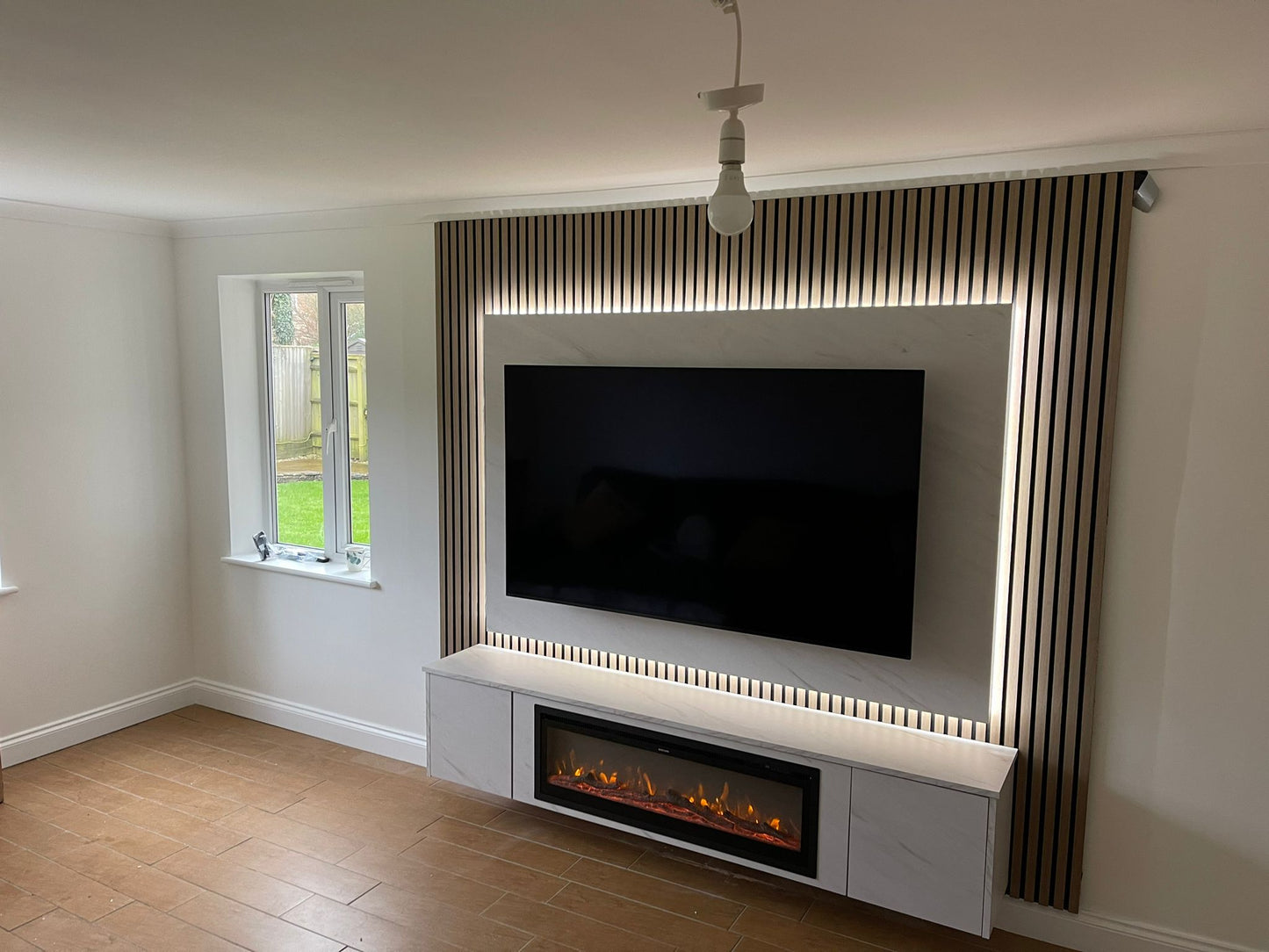 Floating Unit with Electric Fire